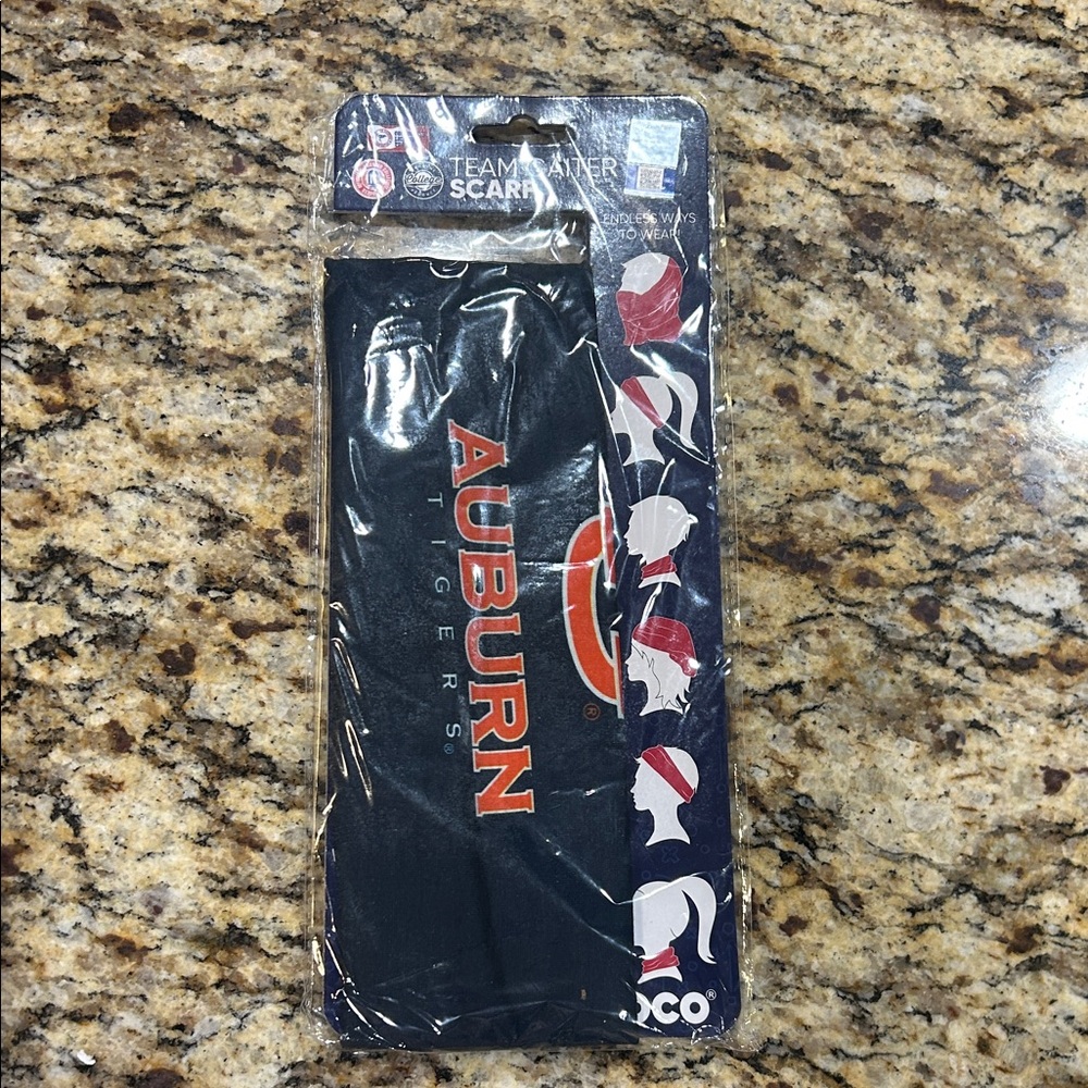 NWT Auburn Tigers Team Gaiter Scarf